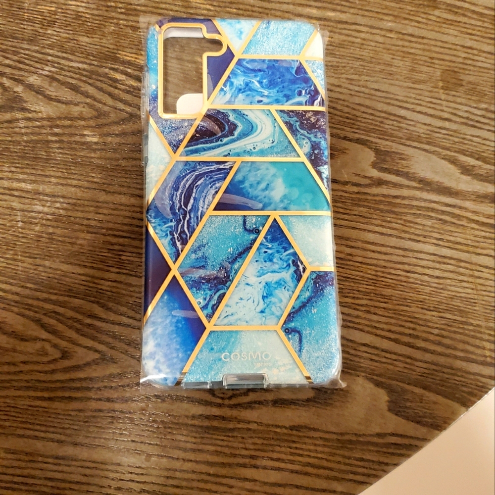 Samsung Galaxy S21 case and premium glass screen protector